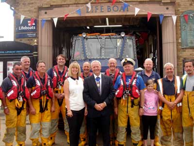 Front row middle is Mayoress Sue Backhouse, Mayor Andrew Bachouse, Coxswain Tom Clark surrounded by crew members and shore helpers
